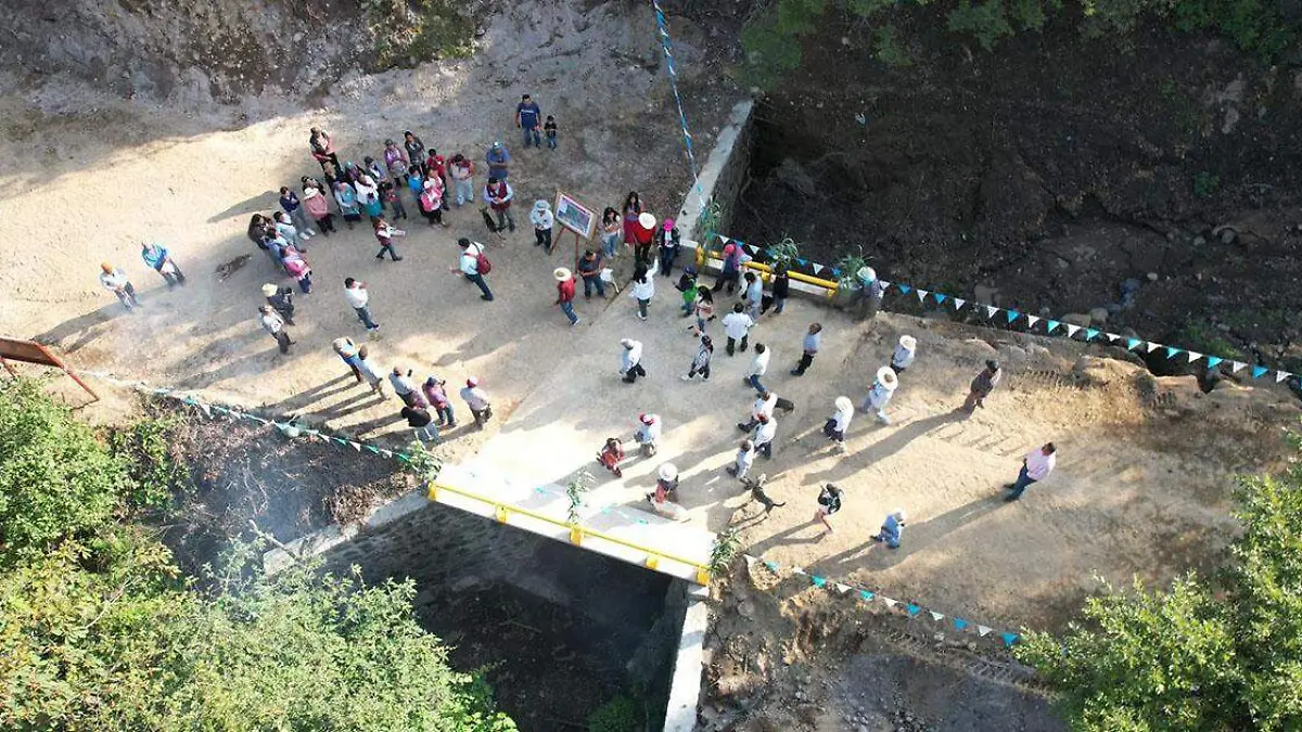 Estos trabajos permiten conectar dos poblaciones cercanas al Popocatépetl